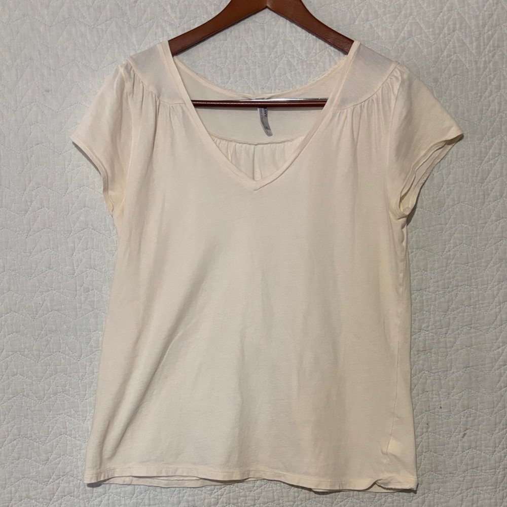 Old Navy Cream V-Neck Short Sleeve Tee with Gathered Shoulders